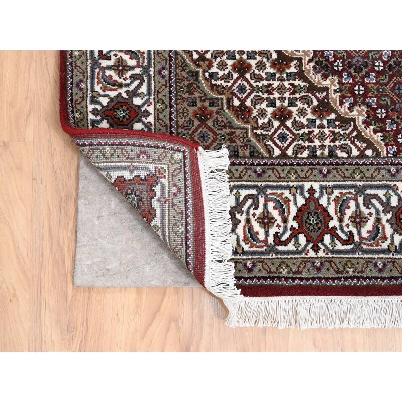 Shahbanu Rugs Red Tabriz Mahi with Fish Medallions Design Wool and Silk